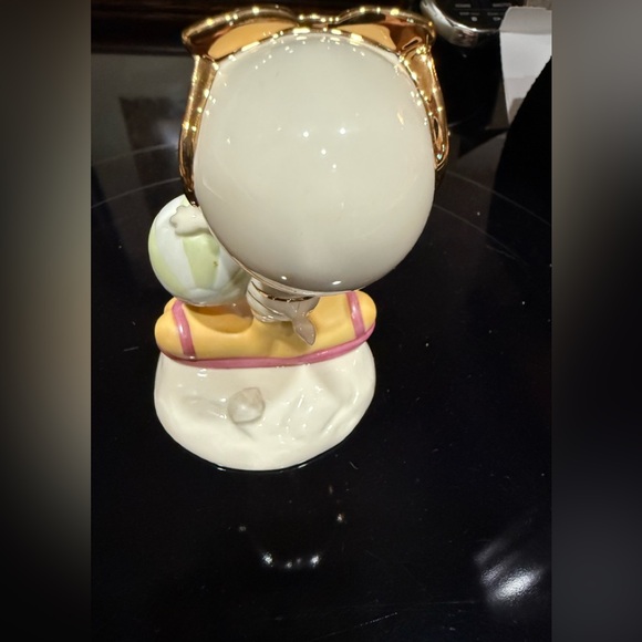 Lenox ‘Sun ‘n Fun’ Tweety Collectible - Picture 7 of 9